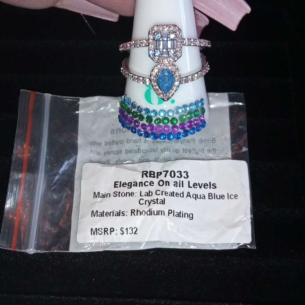 Elegance on all levels lab created aqua Blue ice Crystal ring size 10